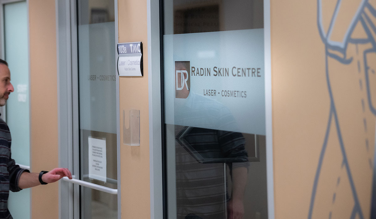Radin Skin Centre front entrance
